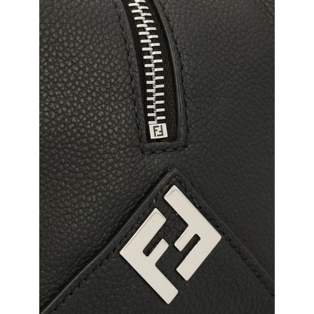 Fendi Black Wash Bags Men - Picture 2 of 4